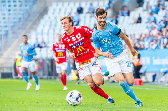Degerfors Gustav Granath och Malmö FFs Adi Nalic
