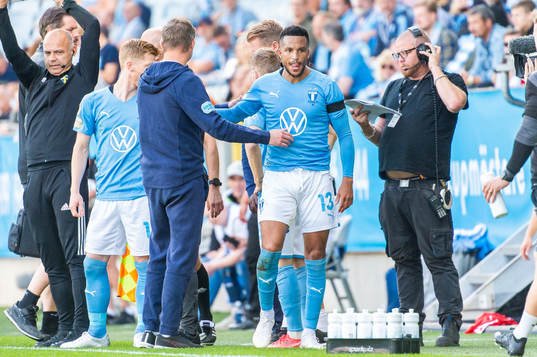 Malmö FFs huvudtränare Jon Dahl Tomasson tackar Martin