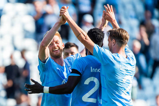 Malmö FFs Anders Christiansen jublar med lagkamrater