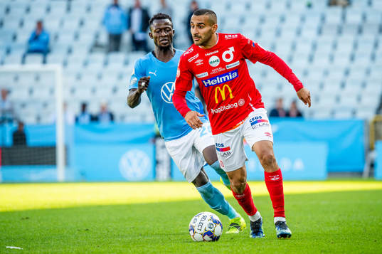Degerfors Sargon Abraham mot Malmö FFs Bonke Innocent