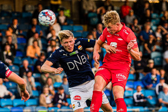 Aune Selland Heggebø of Brann scores the 0-1 goal