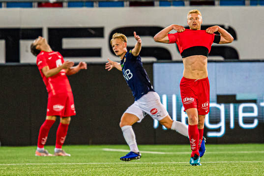 Tobias Fjeld Gulliksen of Strømsgodset celebrates