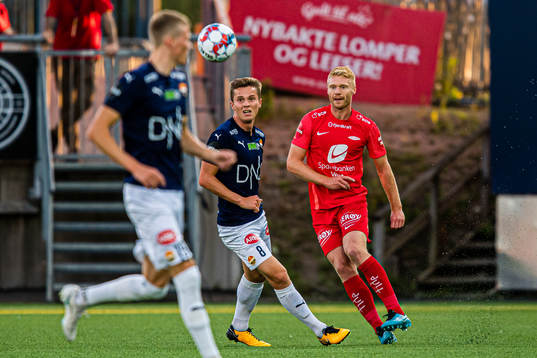 Johan Hove of Strømsgodset and Sivert Heltne Nilsen of