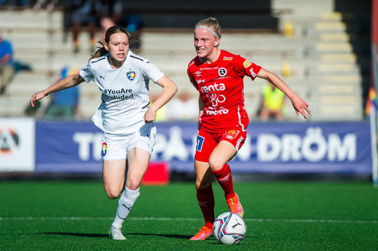 Rosengårds Bea Sprung och Örebros Anna Sandberg