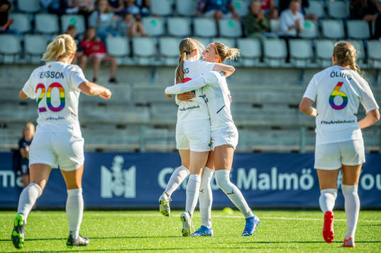 Rosengårds Bea Sprung jublar