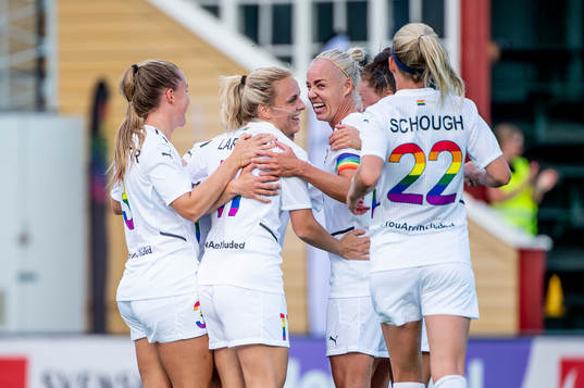 Rosengårds Gudrun Arnardottir, Mimmi Larsson, Caroline