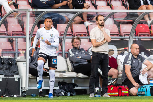 Örebros Patrick Luan Dos Santos och tränare Vitor Gazimba