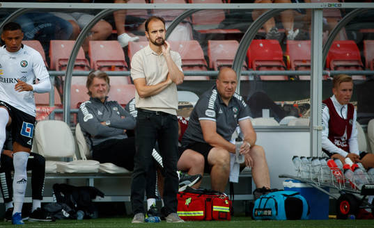 Örebros tränare Vitor Gazimba