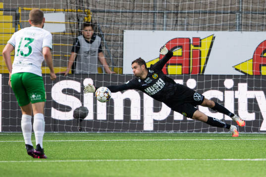 Hammarbys målvakt Davor Blazevic