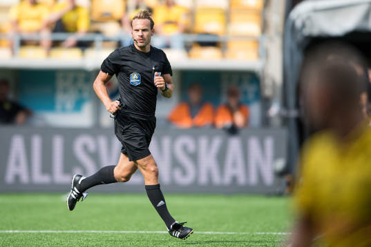 Domare Kristoffer Karlsson