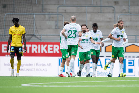 Hammarbys Abdul Khalili jublar med lagkamraterna