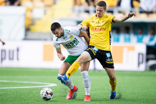 Hammarbys Vladimir Rodic och Elfsborgs André Rømer