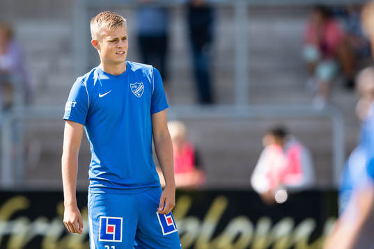 IFK Norrköpings Edvin Tellgren före fotbollsmatchen i