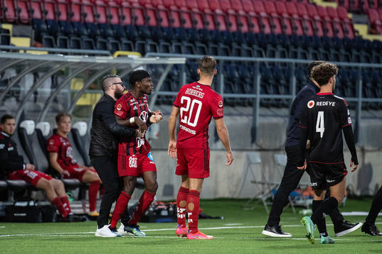 Östersunds Samuel Mensiro deppar