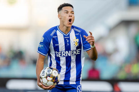 IFK Göteborgs Alexander Jallow reagerar