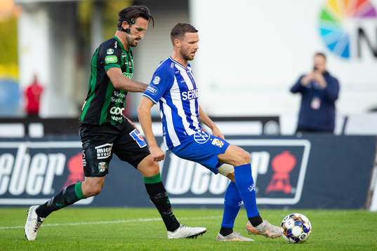 Varbergs Oliver Stanisic och IFK Göteborgs Marcus Berg