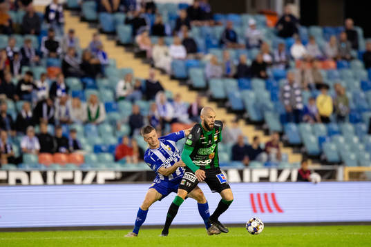 IFK Göteborgs Calle Johansson och Varbergs Robin Simovic