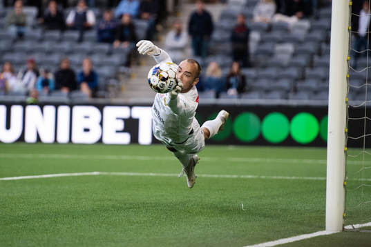 Mjällbys målvakt Carl-Johan Eriksson