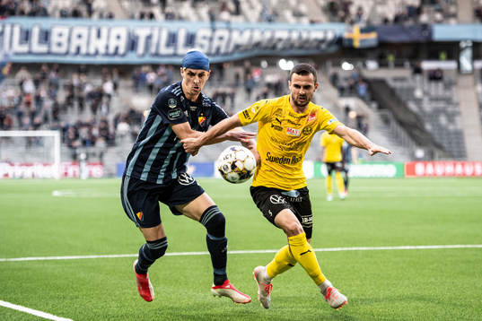 Djurgårdens Haris Radetinac och Mjällbys Kadir Hodzic