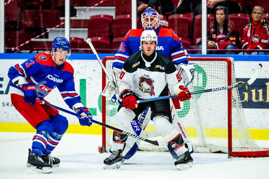 Malmö Redhawks Lance Bouma mot Oskarshamns William Kreü