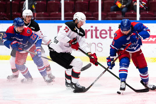 Malmö Redhawks Adam Ollas Mattsson mot Oskarshamns Cameron