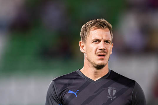 Goalkeeper Johan Dahlin of Malmö FF