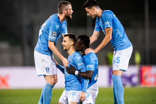 Veljko Birmancevic of Malmö FF celebrate the 1-1 goal with