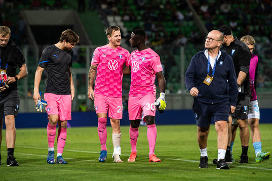 Goalkeeper Johan Dahlin and goalkeeper Ismael Diawara of