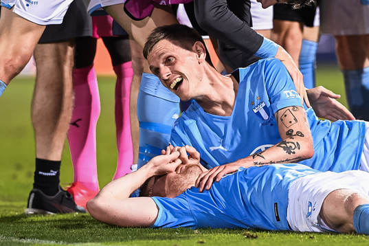 Sören Rieks of Malmö FF celebrates