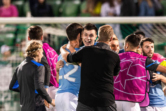 Anel Ahmedhodzic of Malmö FF celebrates