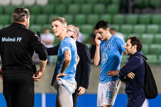 Anel Ahmedhodzic of Malmö FF celebrates