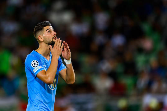 Antonio Colak of Malmö FF celebrates