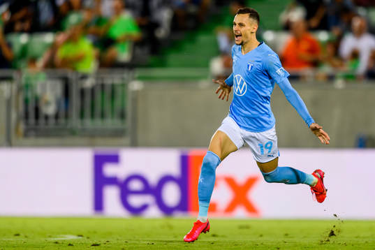 Veljko Birmancevic celebrate