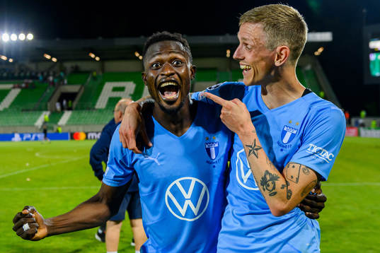Bonke Innocent and Sören Rieks of Malmö FF celebrate