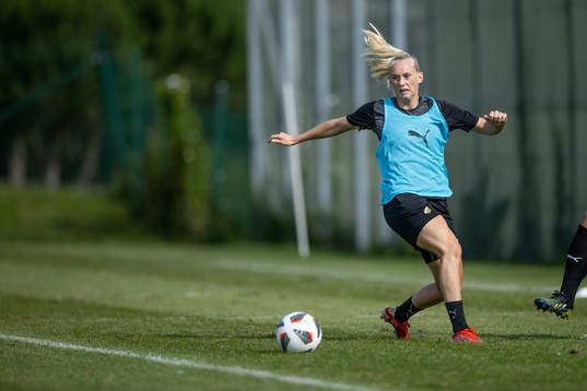 OS spelaren Stina Blackstenius tillbaka i vardagen