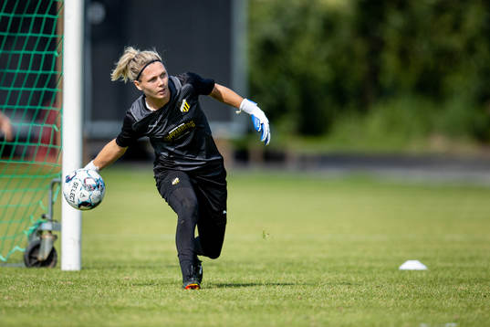 OS spelaren Jennifer Falk tillbaka i vardagen
