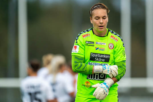 Kristianstads målvakt Brett Maron deppar