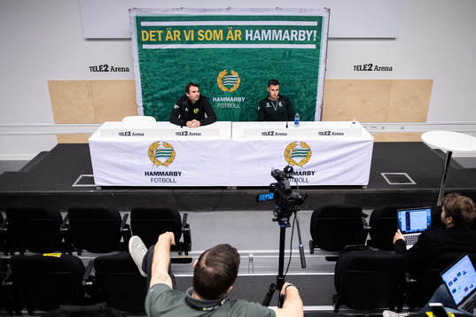 Milos Milojevic, head coach, and Jeppe Andersen