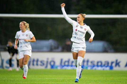 Rosengårds Sanne Troelsgaard jublar