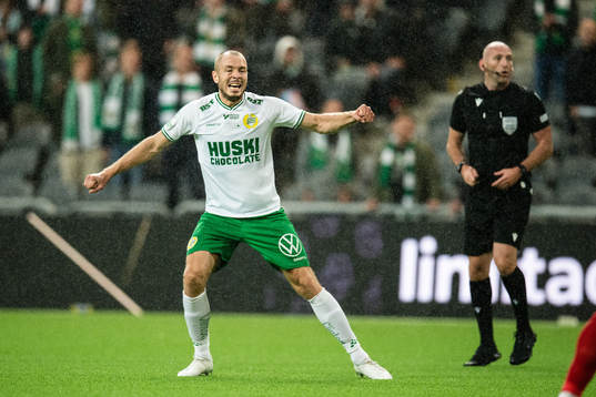 Jon Gudni Fjoluson of Hammarby celebrates scoring 2-0