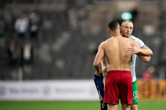 Jon Gudni Fjoluson of Hammarby and Arthur Mendonca Cabral