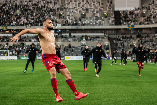 Arthur Mendonca Cabral of Basel celebrates