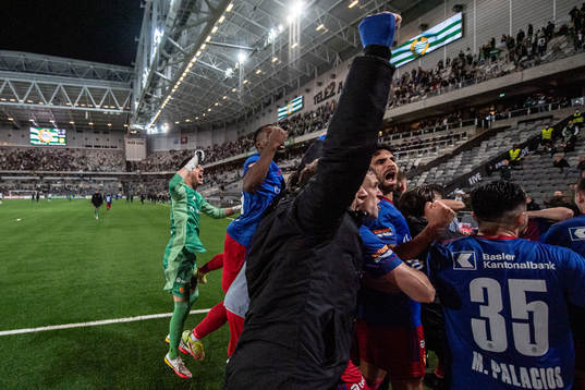 Goalkeeper Heinz Lindner of Basel celebrates