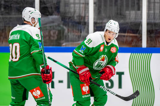 Adam Tambellini celebrates 1-0 of Rögle