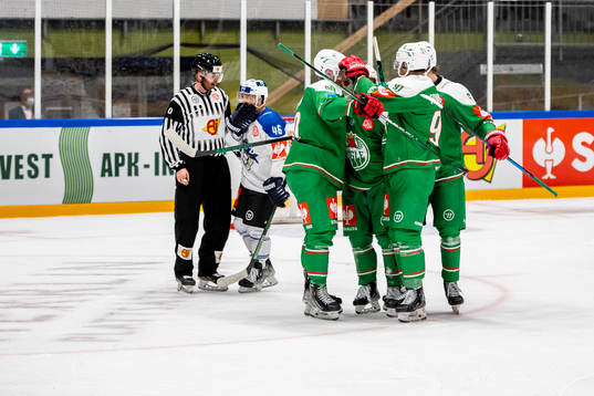 Ted Brithén of Rögle celebrate with teammates