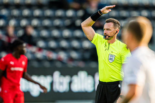 Pawel Raczkowski, referee