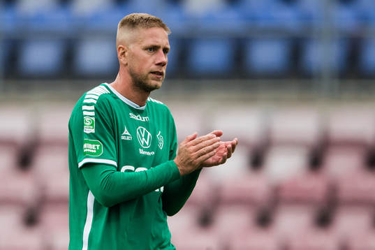 Brages Mattias Liljestrand tackar supportrarna