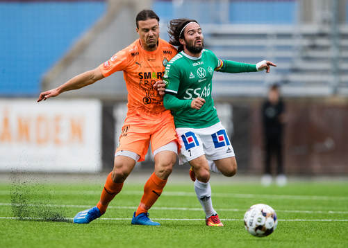 AFC Eskilstunas Abdelkarim Mammar Chaouche och Brages