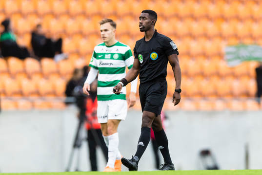 Domare Fredrik Oppong