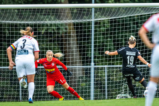 Uppsalas Marika Bergman Lundin gör 0-1 mot Borgebys
